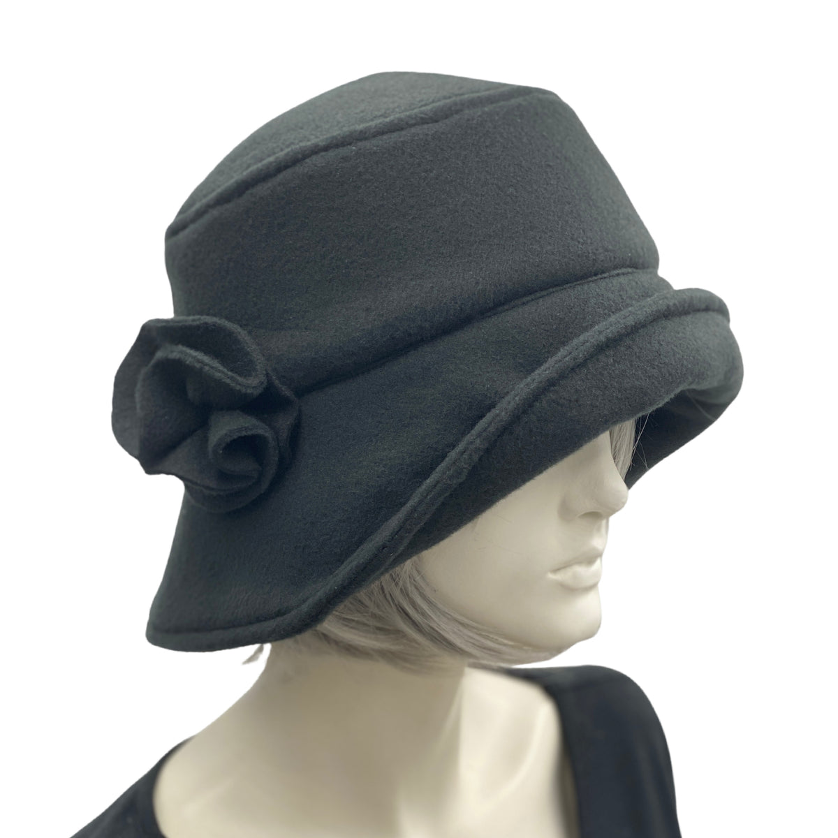Flapper Style Winter Fleece Hat | The Eleanor Cloche